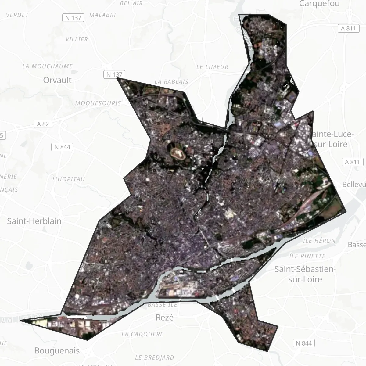 Satellit — Nantes